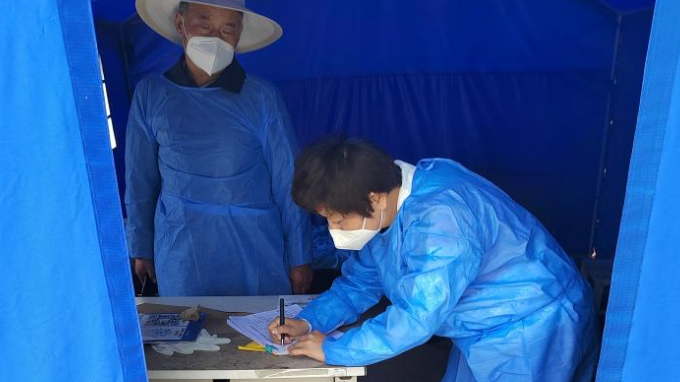 甘肅省招標(biāo)咨詢(xún)集團(tuán)有限責(zé)任公司駐村幫扶隊(duì)：奮戰(zhàn)防疫一線(xiàn) 勇保群眾安康