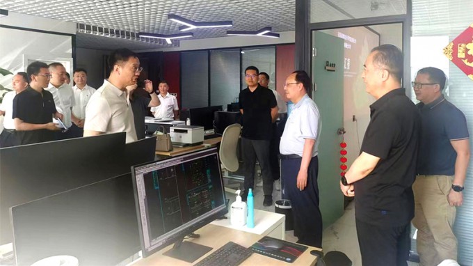 張佩峰一行調(diào)研省建筑設(shè)計(jì)院新疆分公司、省水電設(shè)計(jì)院新疆分公司