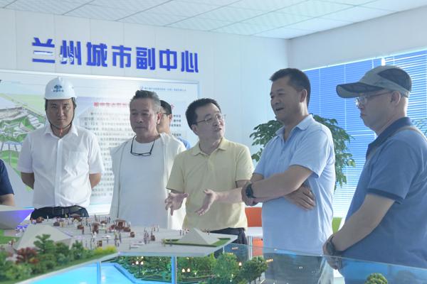 宋忠慶一行調研榆中科創(chuàng)中心項目建設