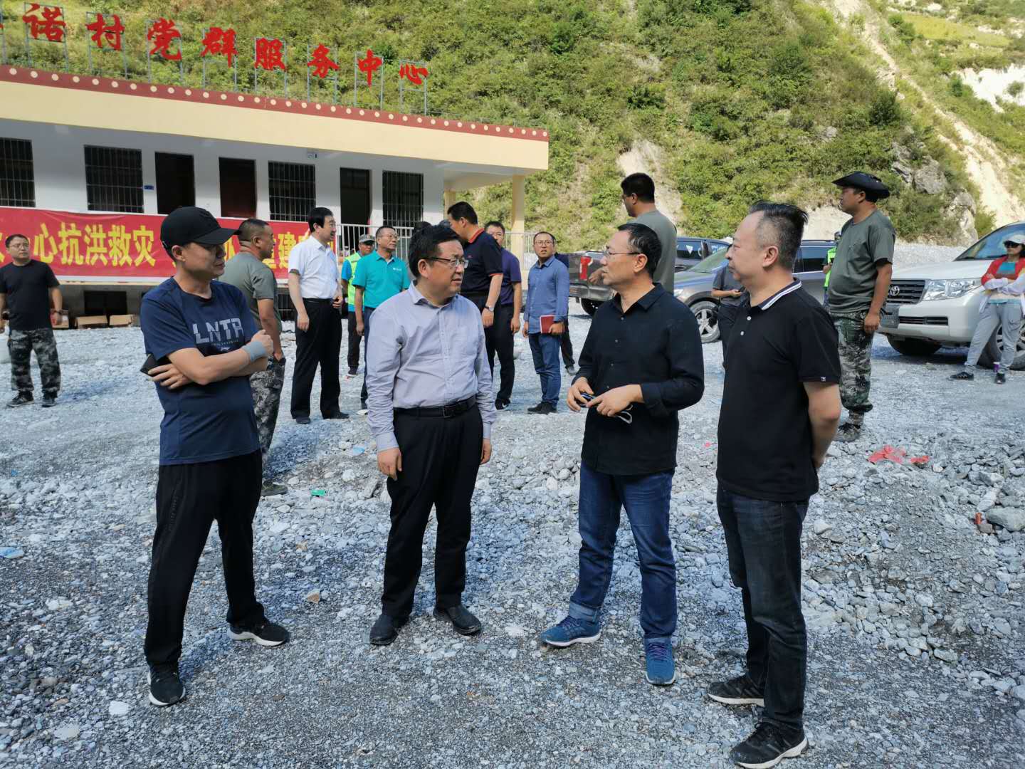 1603361728639003398.jpg 搶險救災現(xiàn)場.jpg